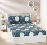 Amazon Brand – Solimo Pearly Dreams Double Bedsheet with 2 Pillow Covers, 95 GSM, 144 Tc, Polyester