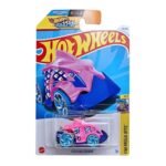 Hot Wheels Let’s Race Netlix Piranha Terror HW Mega Bite for Ages 3 and Up (Pink)