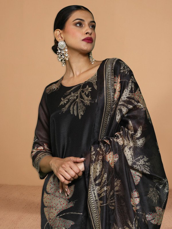 House of Pataudi Women Kurta Pant Dupatta Set